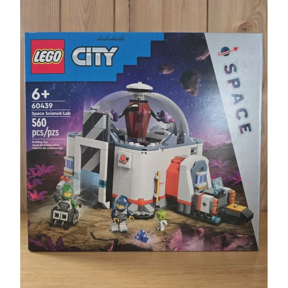 LEGO City Space Science Lab 60439 Retired 560 Pieces NEW Sealed